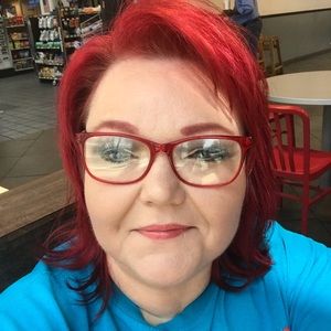 Meet your Posher, Juanita